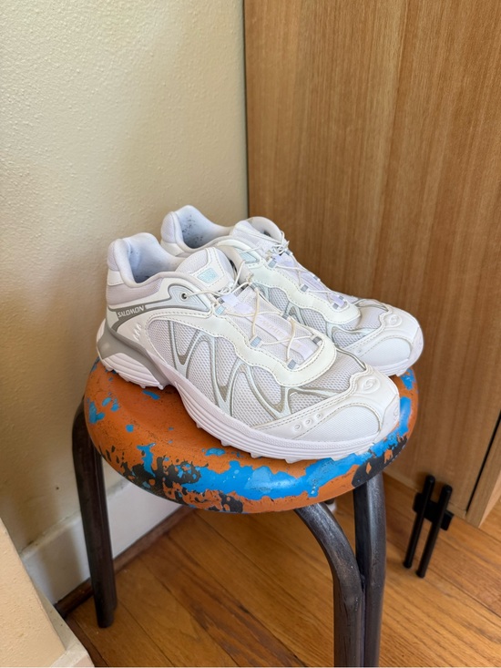 Salomon Shoes - White/Lunar Rock/FTW Silver Salomon XT-Whisper